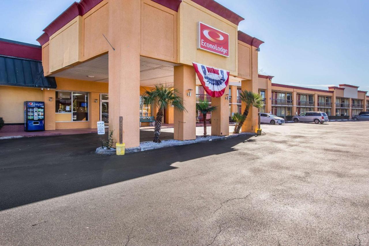 Econo Lodge Choice Hotels I 95 Savannah Gateway 24 Hour Fitness Center On Site Guest Laundry On Site Perkins Restaurant Джорджтаун Екстер'єр фото