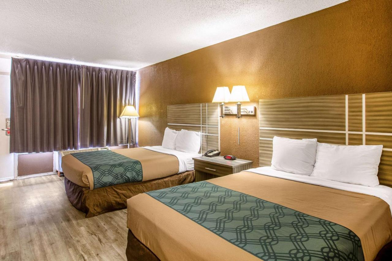 Econo Lodge Choice Hotels I 95 Savannah Gateway 24 Hour Fitness Center On Site Guest Laundry On Site Perkins Restaurant Джорджтаун Екстер'єр фото