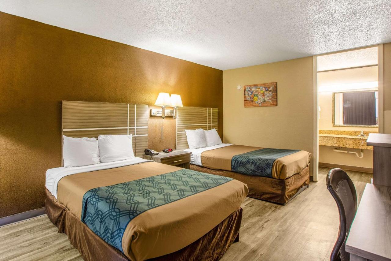 Econo Lodge Choice Hotels I 95 Savannah Gateway 24 Hour Fitness Center On Site Guest Laundry On Site Perkins Restaurant Джорджтаун Екстер'єр фото