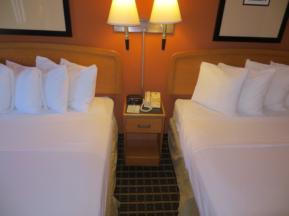 Econo Lodge Choice Hotels I 95 Savannah Gateway 24 Hour Fitness Center On Site Guest Laundry On Site Perkins Restaurant Джорджтаун Екстер'єр фото