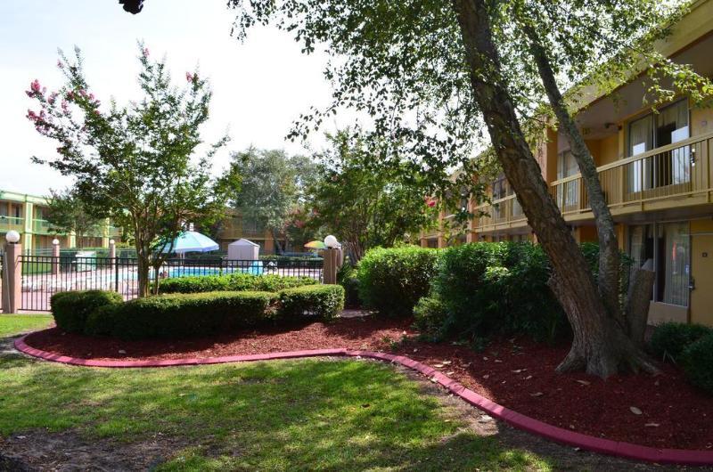 Econo Lodge Choice Hotels I 95 Savannah Gateway 24 Hour Fitness Center On Site Guest Laundry On Site Perkins Restaurant Джорджтаун Екстер'єр фото